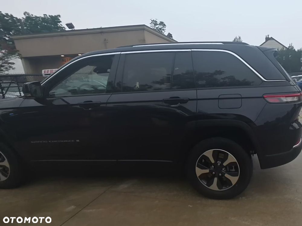 Jeep Grand Cherokee - 2