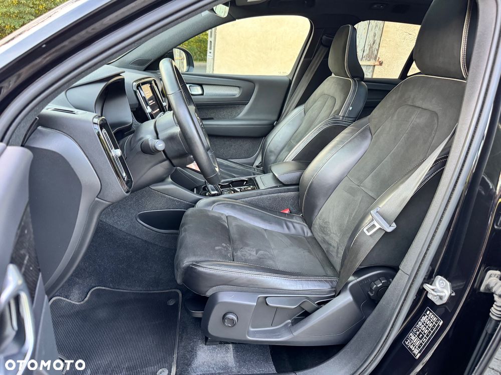 Volvo XC 40 T3 R-Design - 27