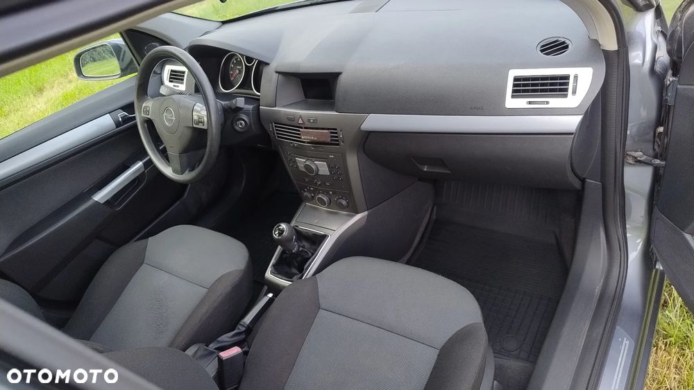 Opel Astra 1.6 Caravan Enjoy - 23