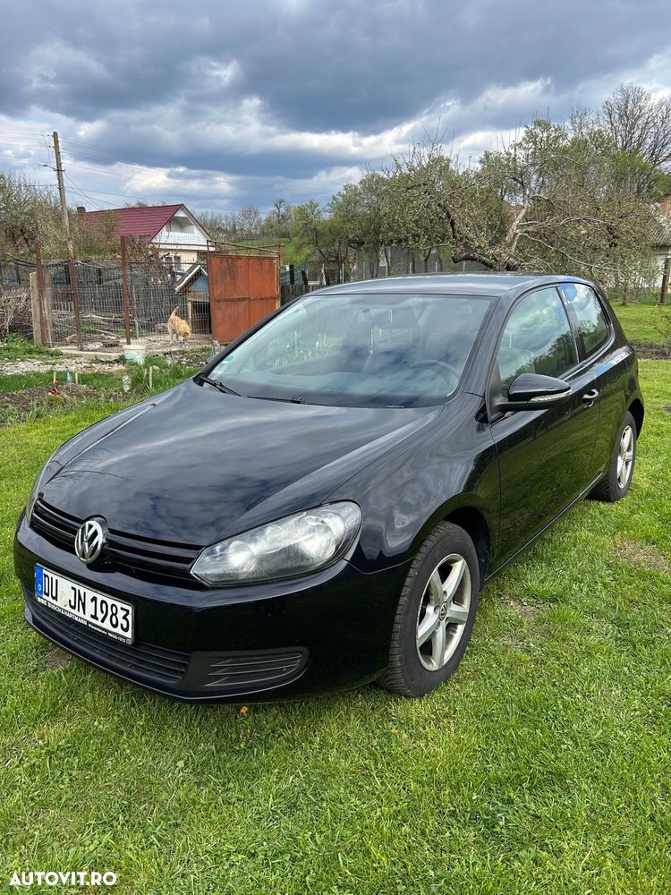 Volkswagen Golf - 2