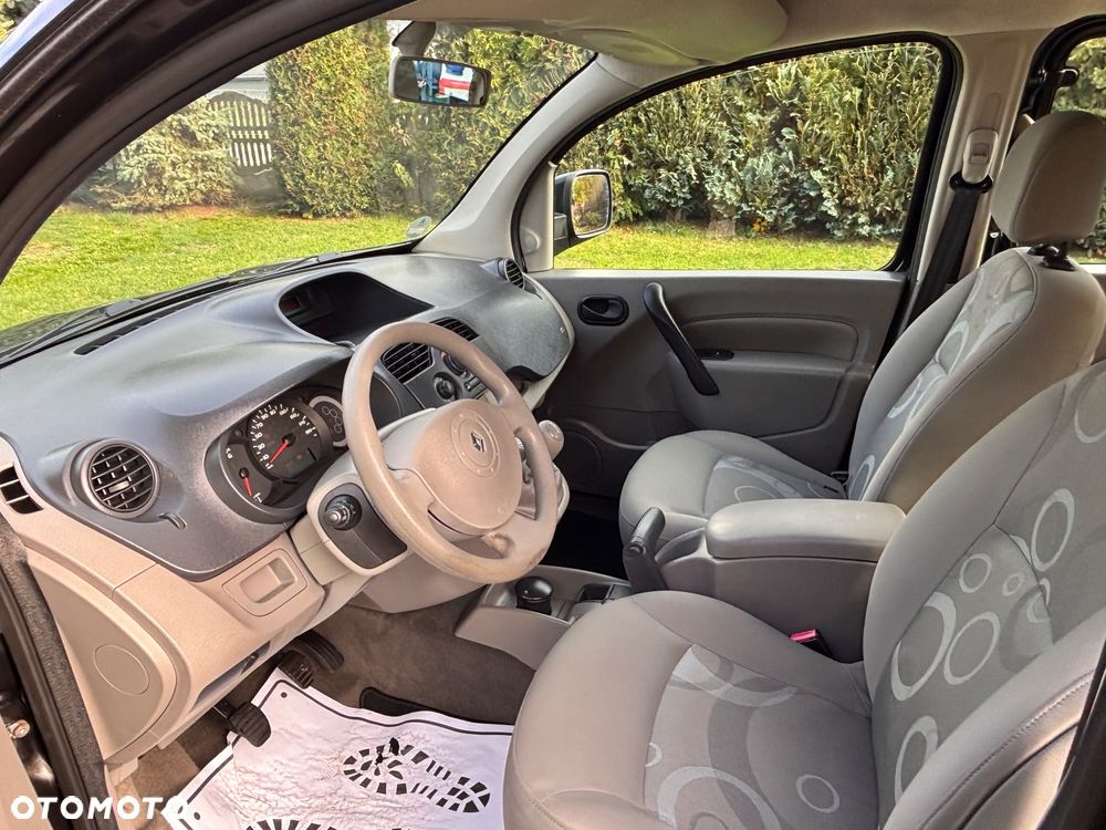 Renault Kangoo 1.6 8V Helios - 21