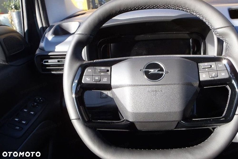 Opel Combo Van XL L2H1 EAT8 1.5 130KM - 9