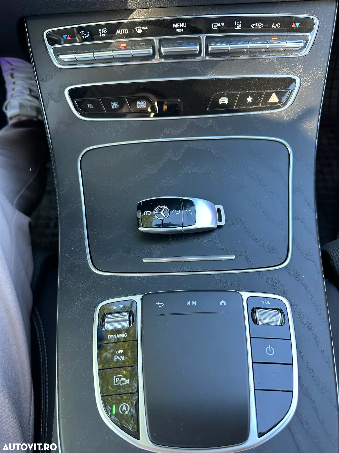 Mercedes-Benz E 220 d 4MATIC Aut. - 16