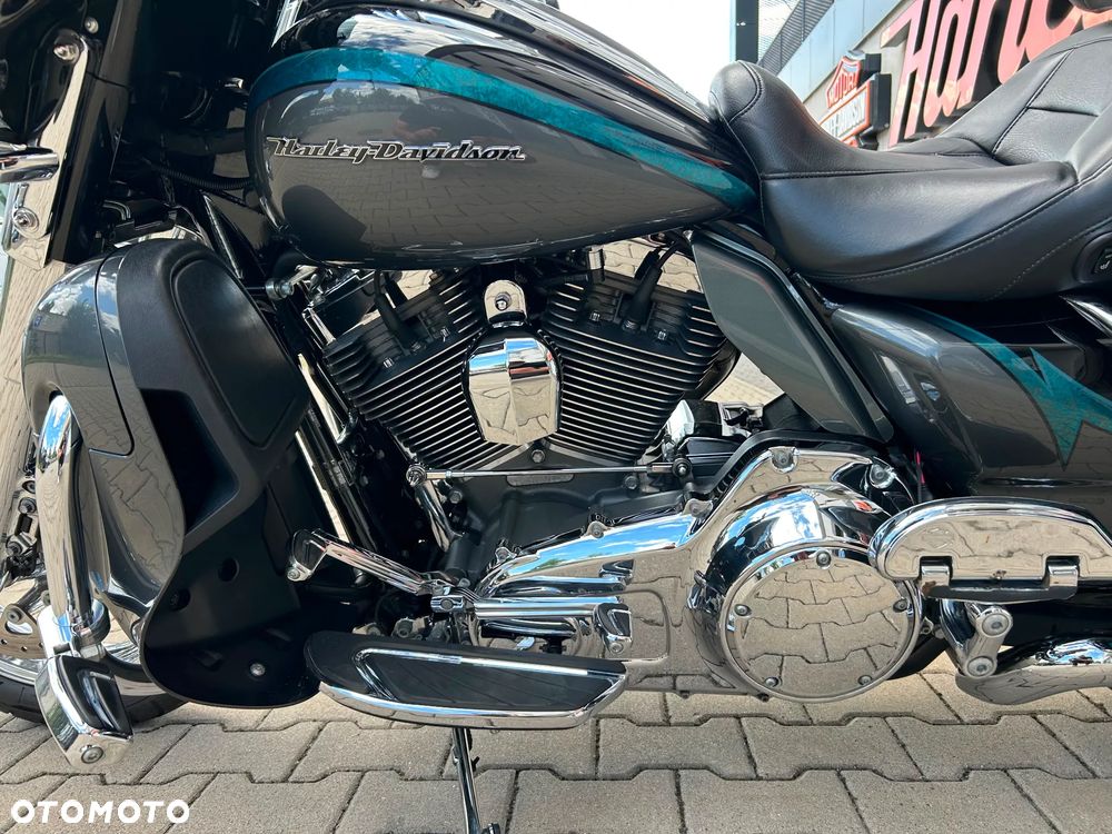 Harley-Davidson FLHTCU Ultra - 22