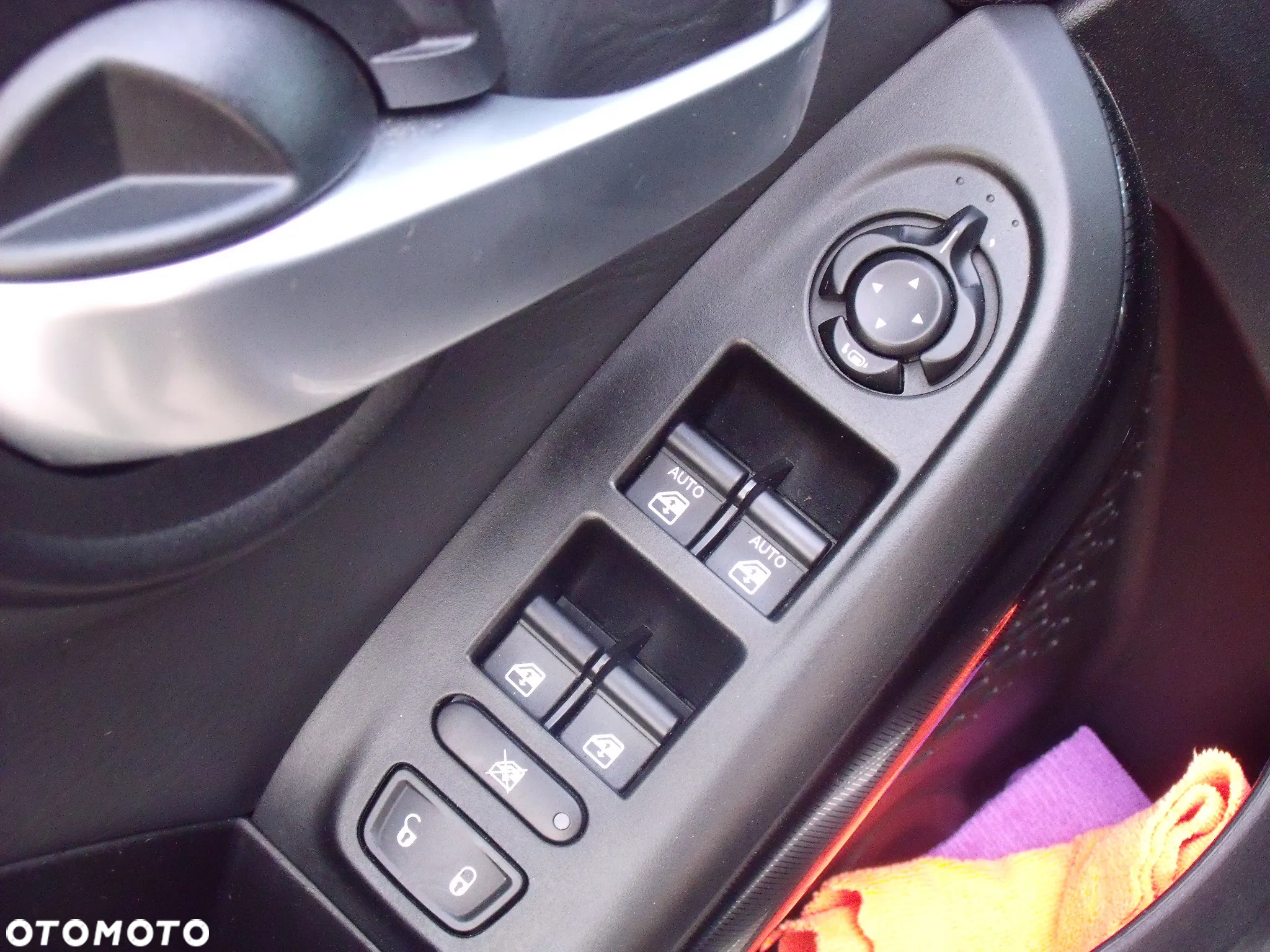 Fiat 500X 1.3 FireFly Turbo DCT 4x2 S&S Dolcevita Launch Edition - 16
