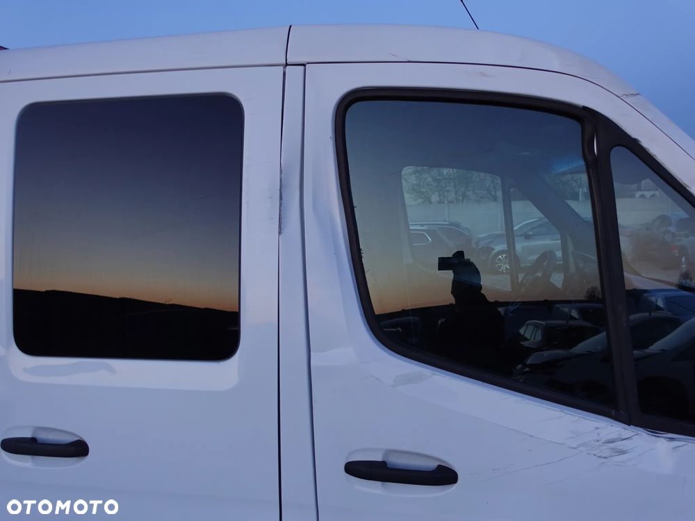 Mercedes-Benz SPRINTER - 11