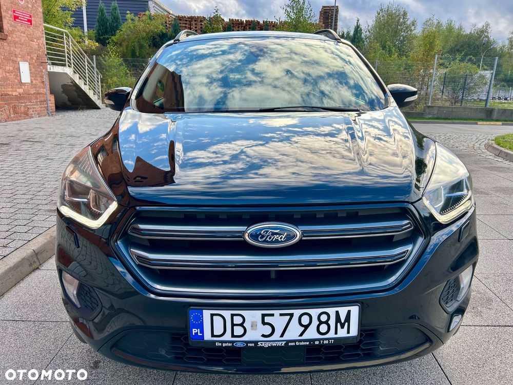 Ford Kuga 1.5 EcoBoost 2x4 ST-Line - 4