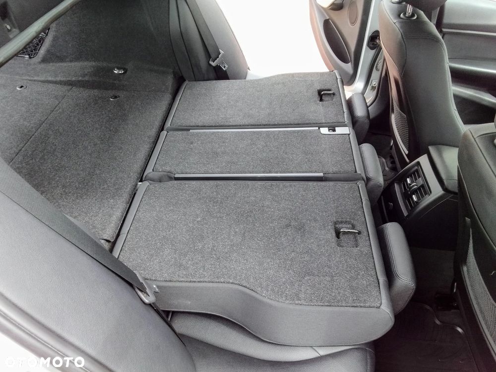 BMW Seria 3 - 23