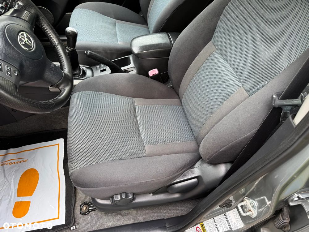 Toyota RAV4 - 27