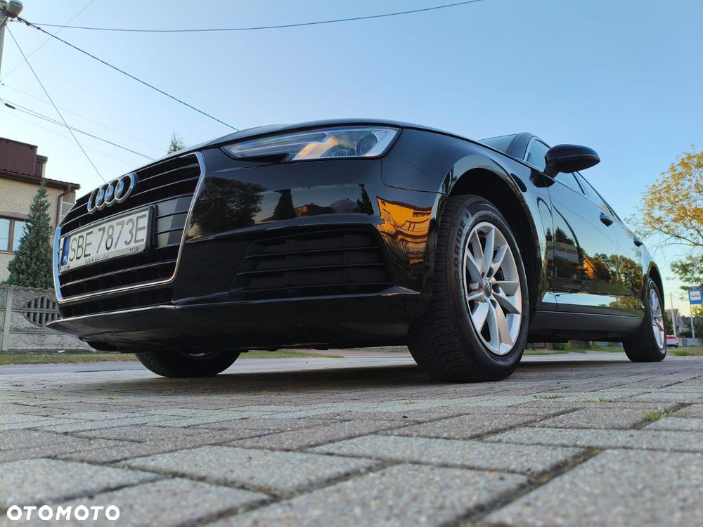 Audi A4 Avant 2.0 TDI - 14
