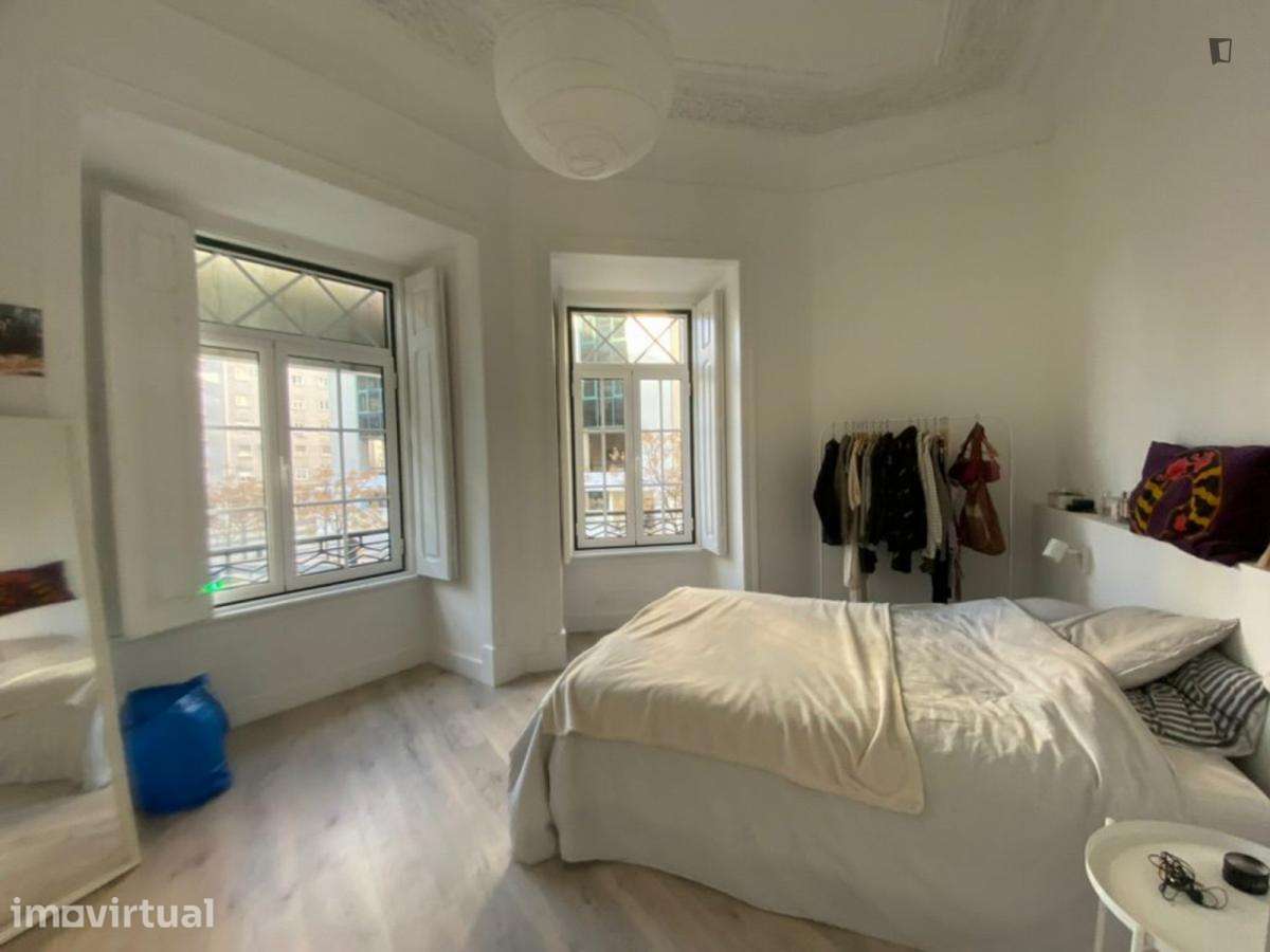 Quarto - localizado em Arroios Lisbon - Grande imagem: 3/12