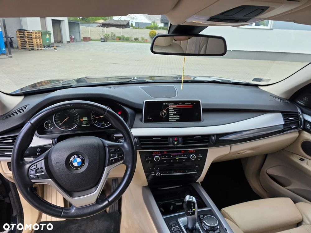 BMW X5 xDrive40d - 13