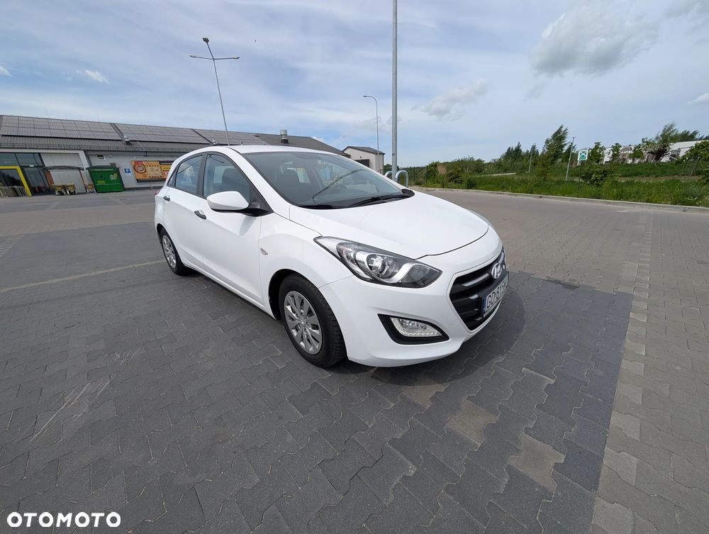 Hyundai i30 1.4 Base - 9