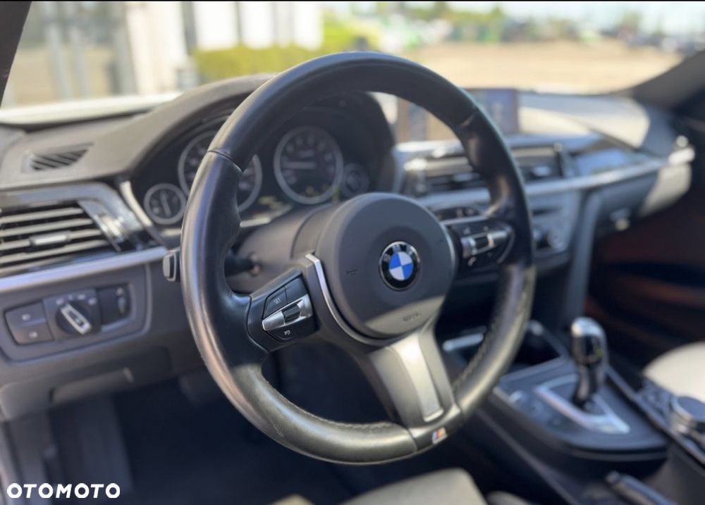 BMW Seria 3 335i Sport Line - 18