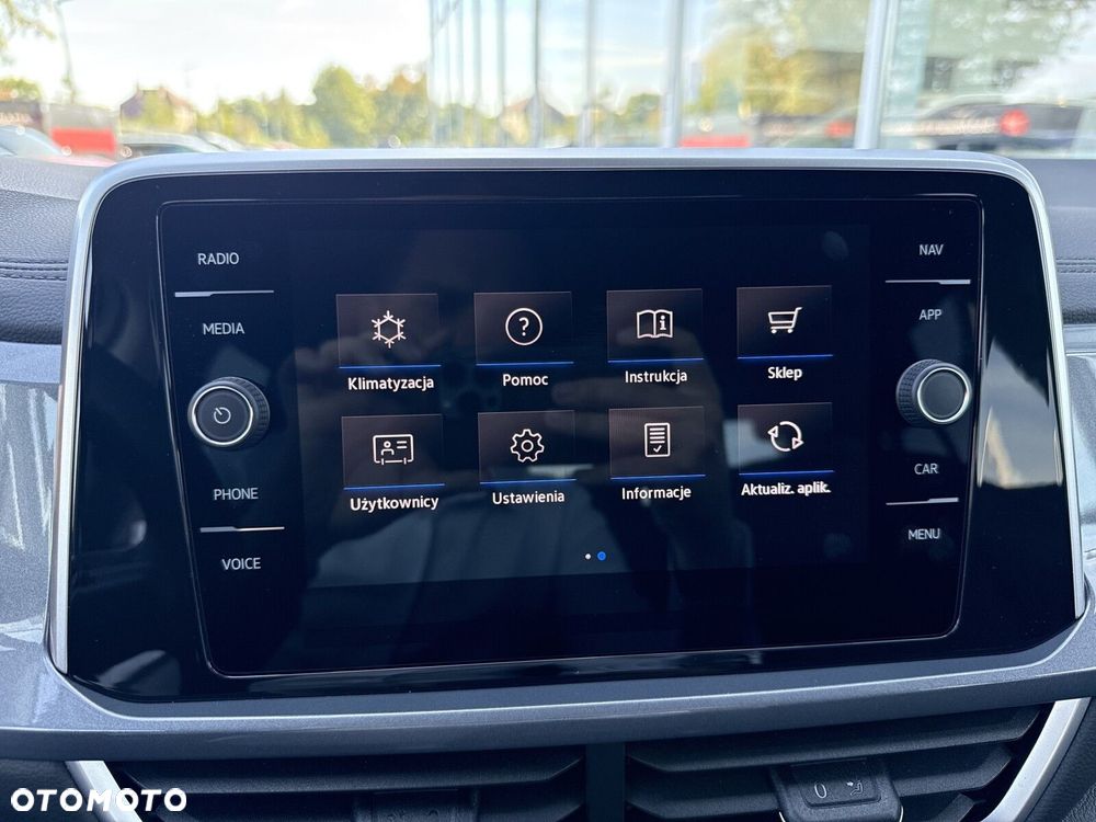Volkswagen T-Roc - 23