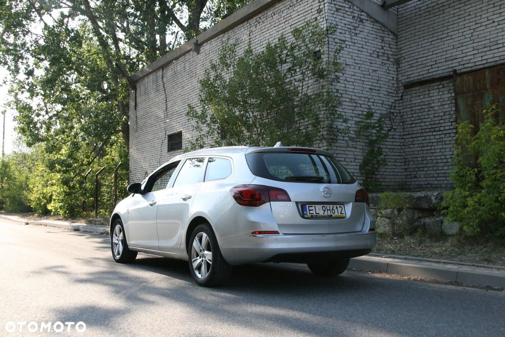 Opel Astra 1.6 CDTI Enjoy - 3