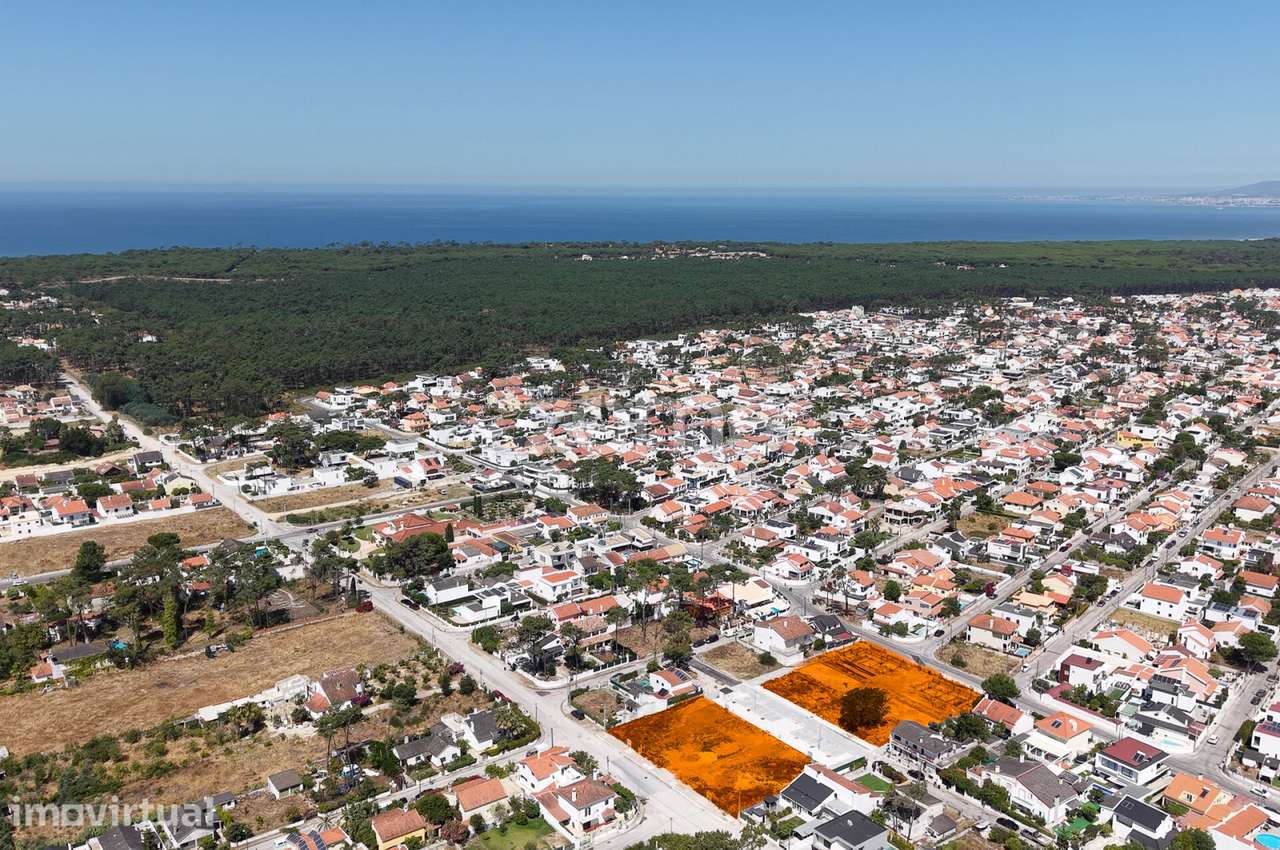 Moradia em construção na Aroeira T3 - Grande imagem: 2/22