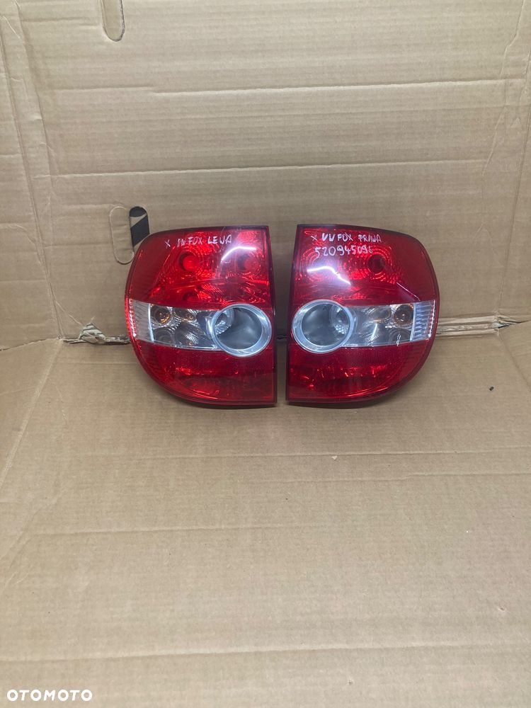 VW FOX LAMPA PRAWA LEWA TYŁ TYLNA