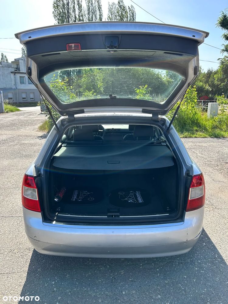 Audi A4 Avant - 15