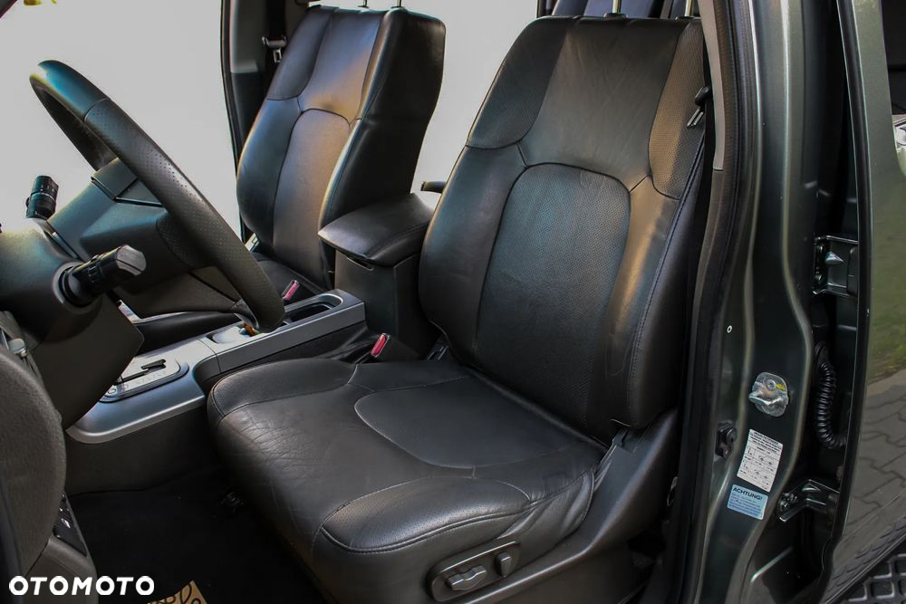 Nissan Pathfinder 2.5 dCi Platinum - 35