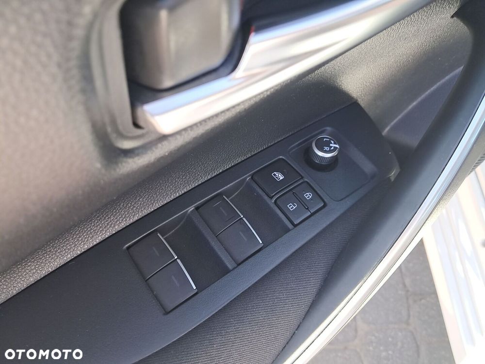 Toyota Corolla - 12