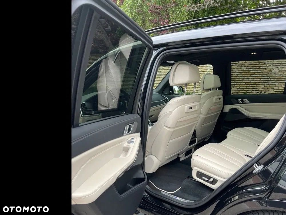 BMW X7 M50d sport - 10