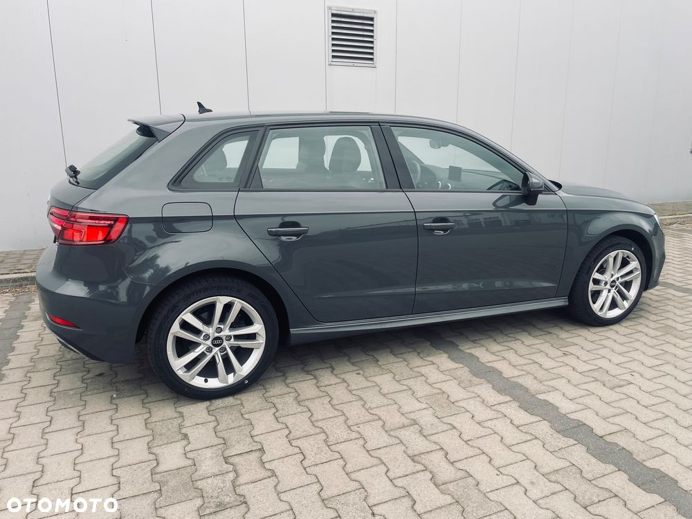 Audi A3 Sportback - 11