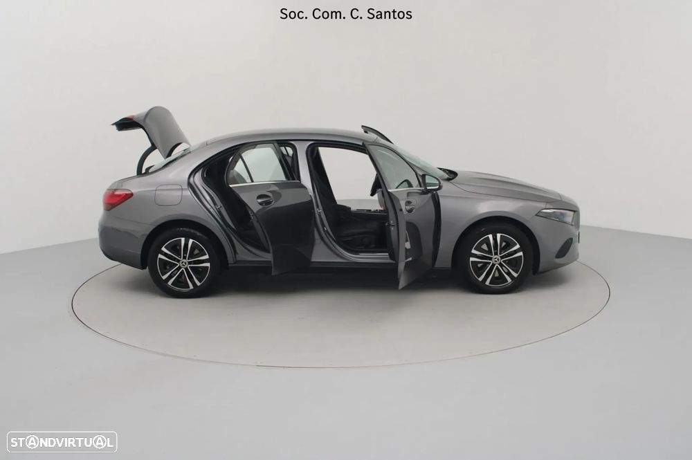 Mercedes-Benz A 250 Limousine e - 10