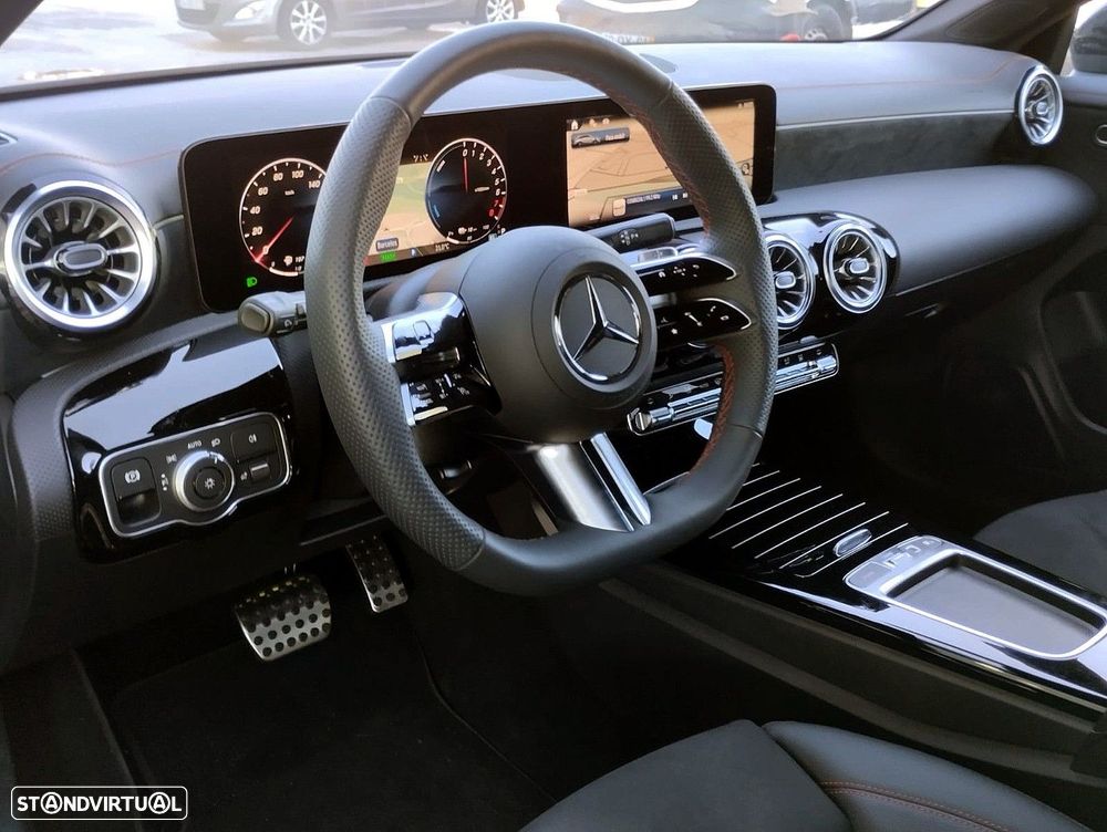 Mercedes-Benz CLA 250 e Shooting Brake AMG Line - 2