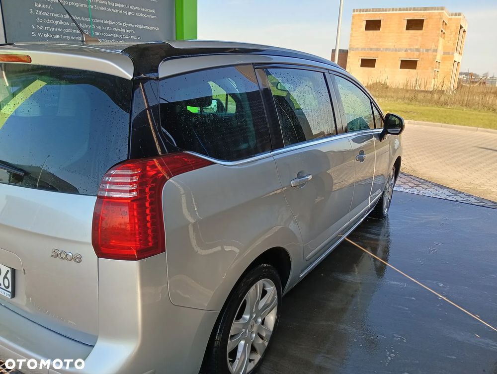 Peugeot 5008 HDI FAP 115 Style - 3
