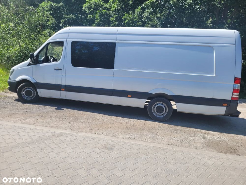 Mercedes-Benz Sprinter - 14