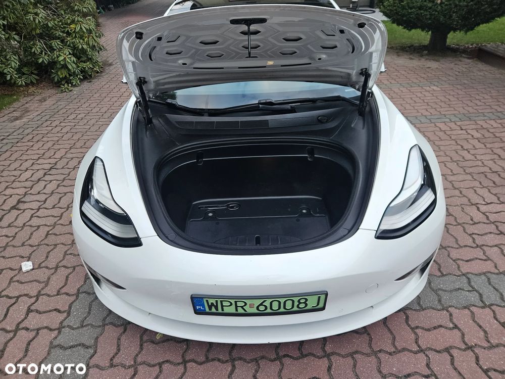 Tesla Model 3 Langstreckenbatterie Allradantrieb Dual Motor - 4