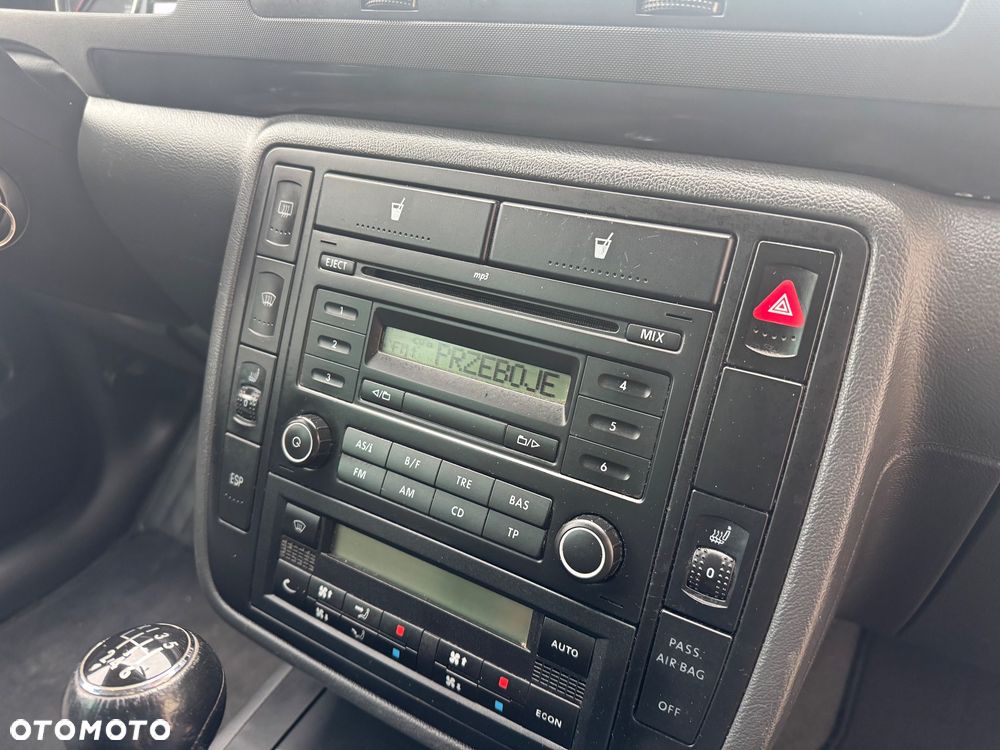 Volkswagen Sharan 2.0 Comfortline - 11