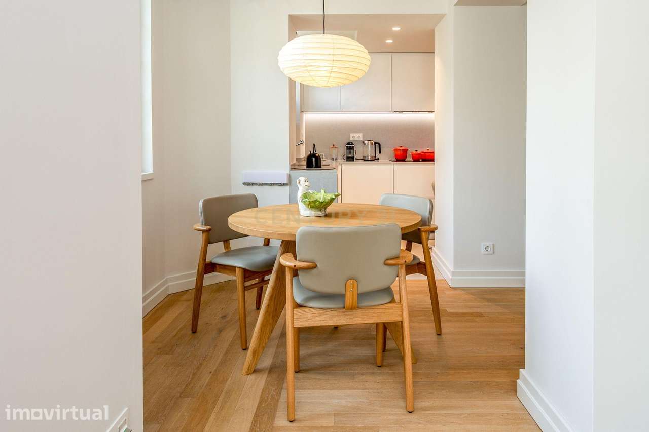 APARTAMENTO T1 DE LUXO COM 2 CASAS DE BANHO - AVENIDAS NOVAS - Grande imagem: 2/31