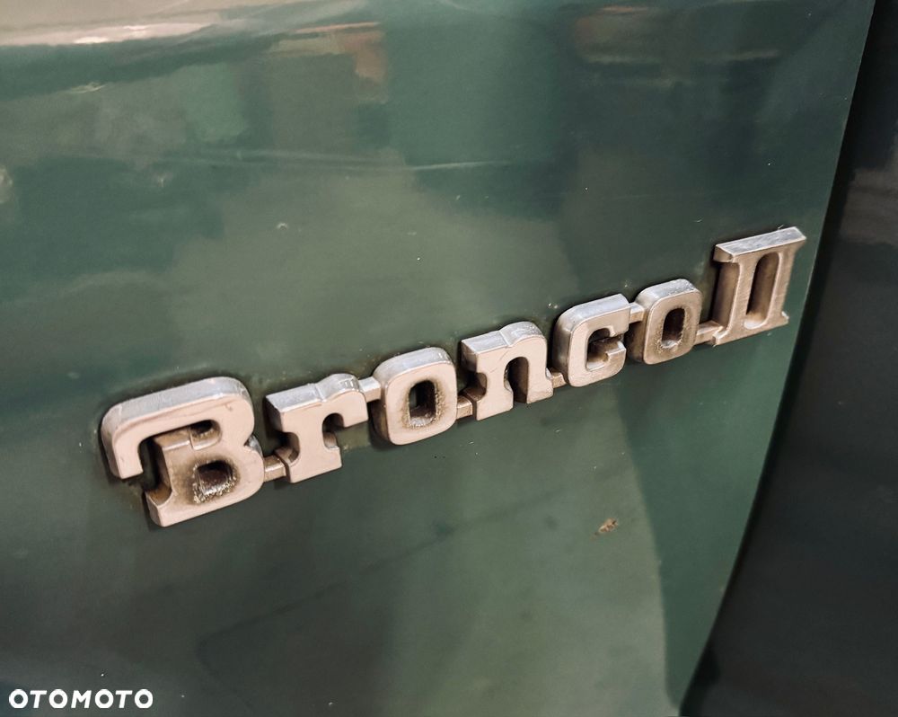 Ford Bronco - 14