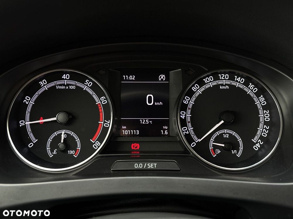 Skoda RAPID 1.0 TSI Ambition - 16