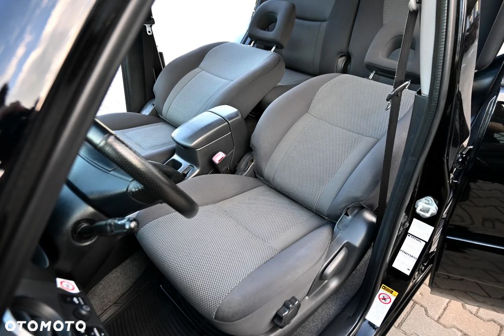 Toyota RAV4 2.0 VVT-i Sol - 30