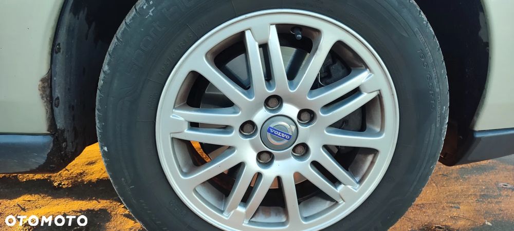 Volvo V70 2.4 Kinetic - 3