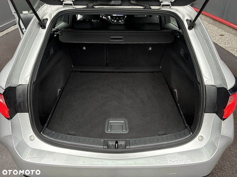 Toyota Corolla 1.8 Hybrid Comfort - 29