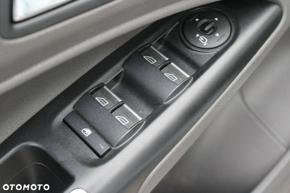 Ford Tourneo Connect - 17