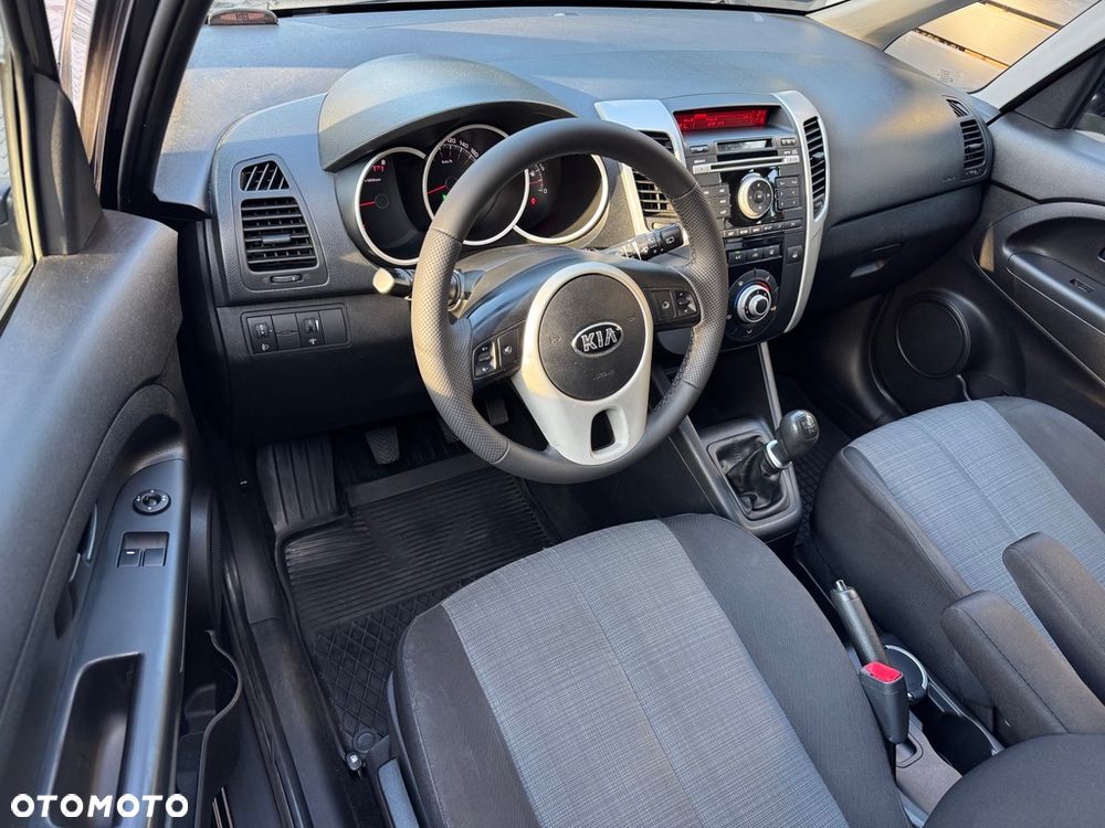 Kia Venga 1.4 M - 16