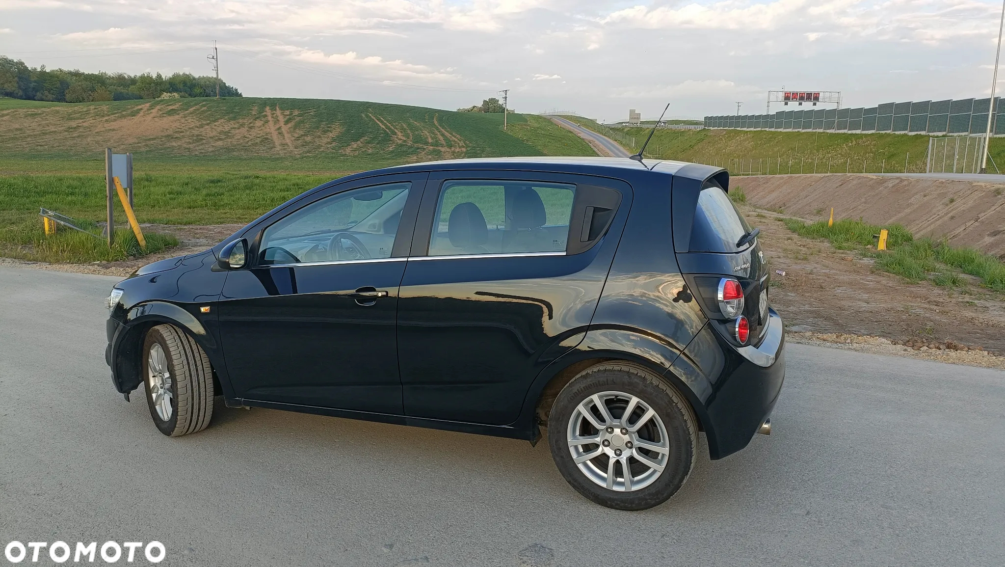 Chevrolet Aveo 1.6 LTZ - 17