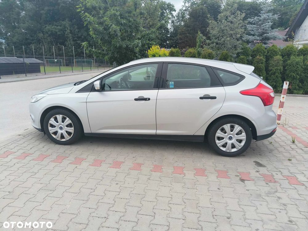 Ford Focus 1.6 Trend - 4