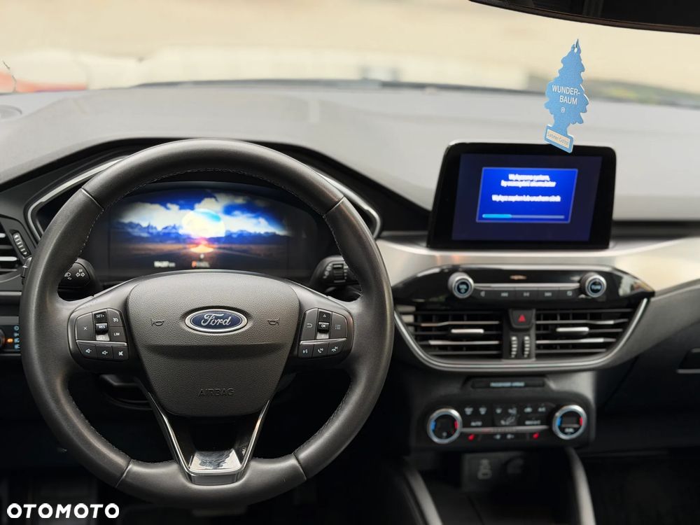 Ford Kuga 2.0 EcoBlue 4x4 TITANIUM - 28