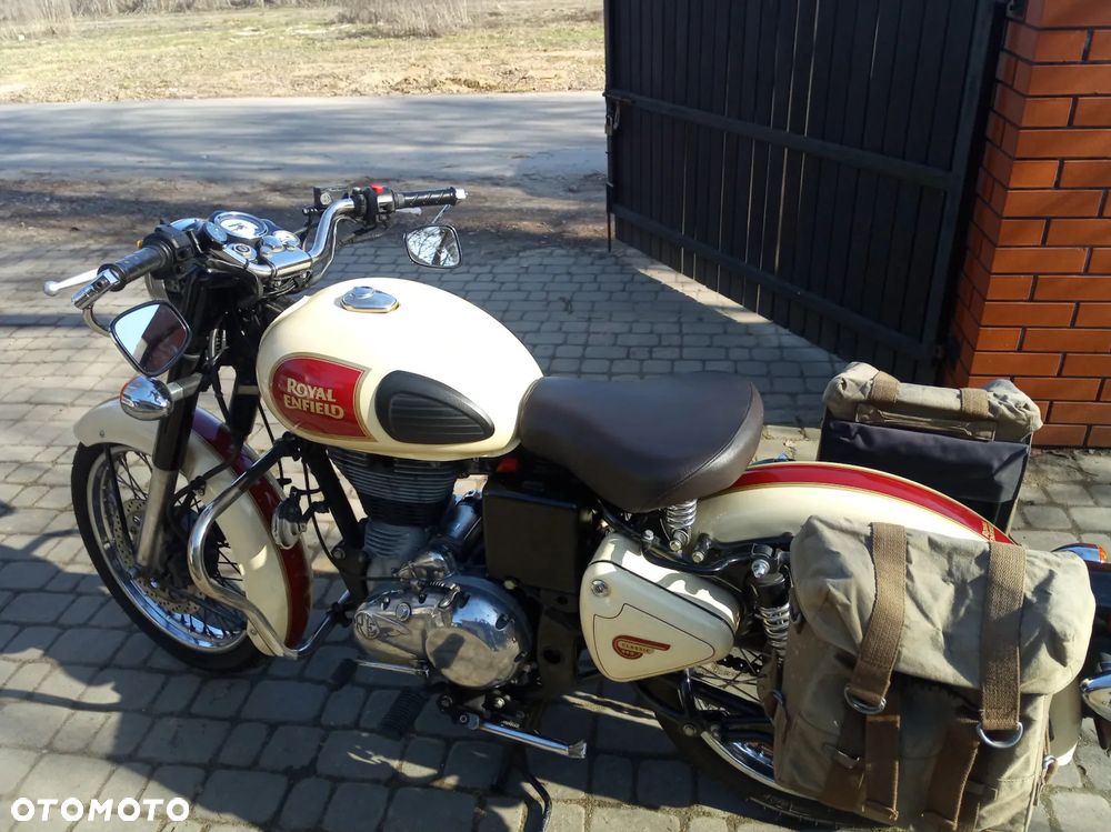 Royal Enfield Classic - 8