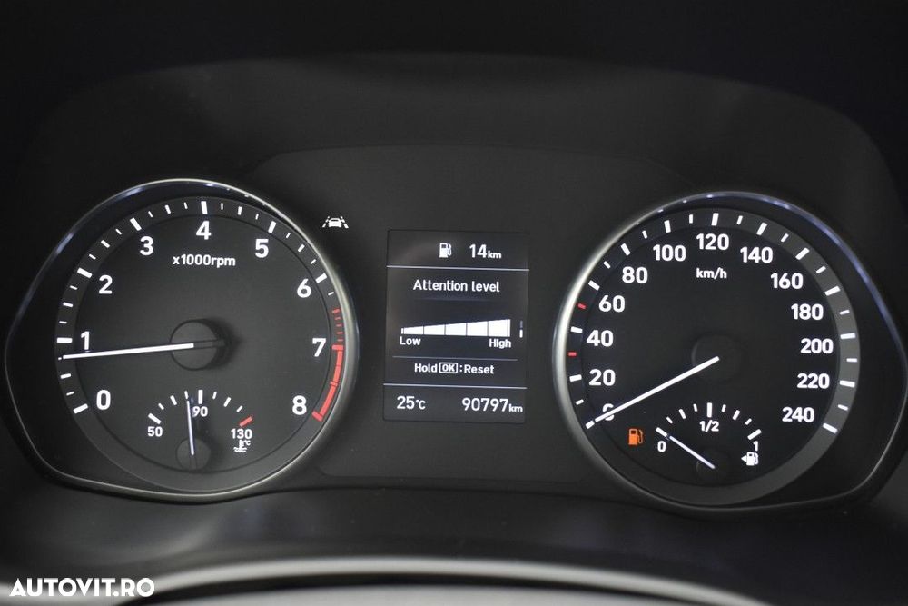 Hyundai i30 1.5 110CP 5DR M/T Highway - 17