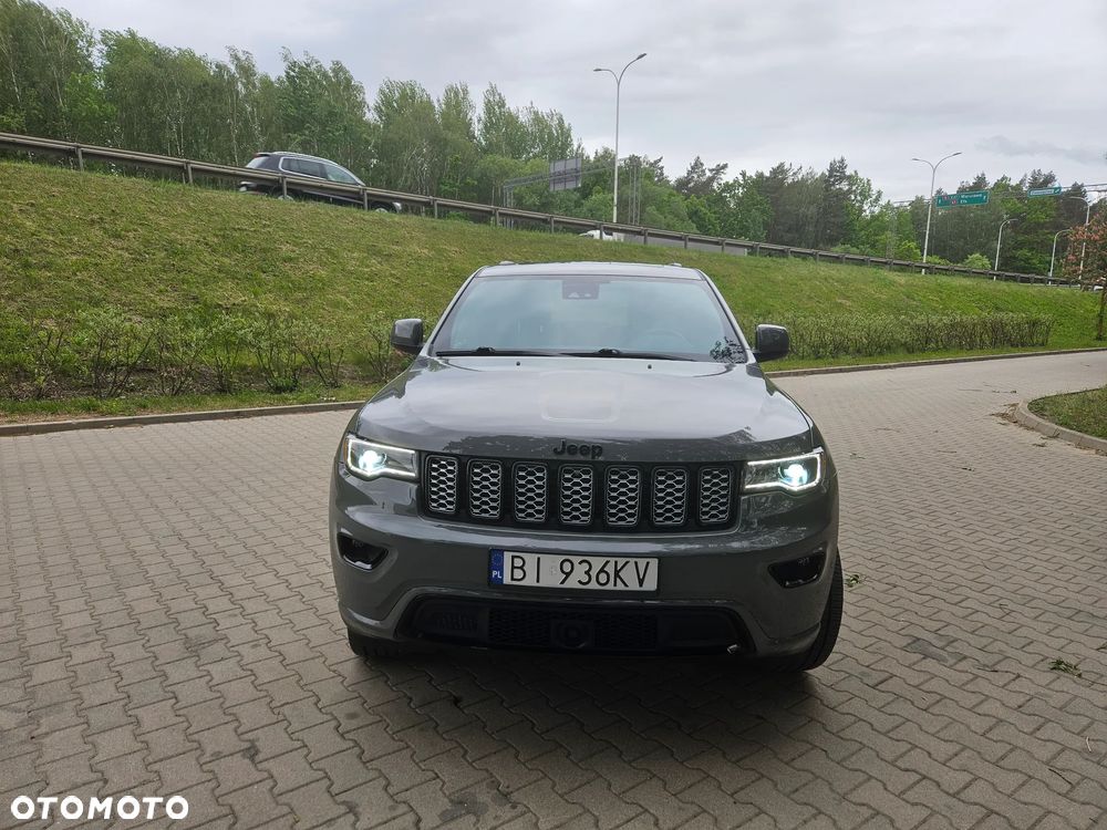 Jeep Grand Cherokee - 2