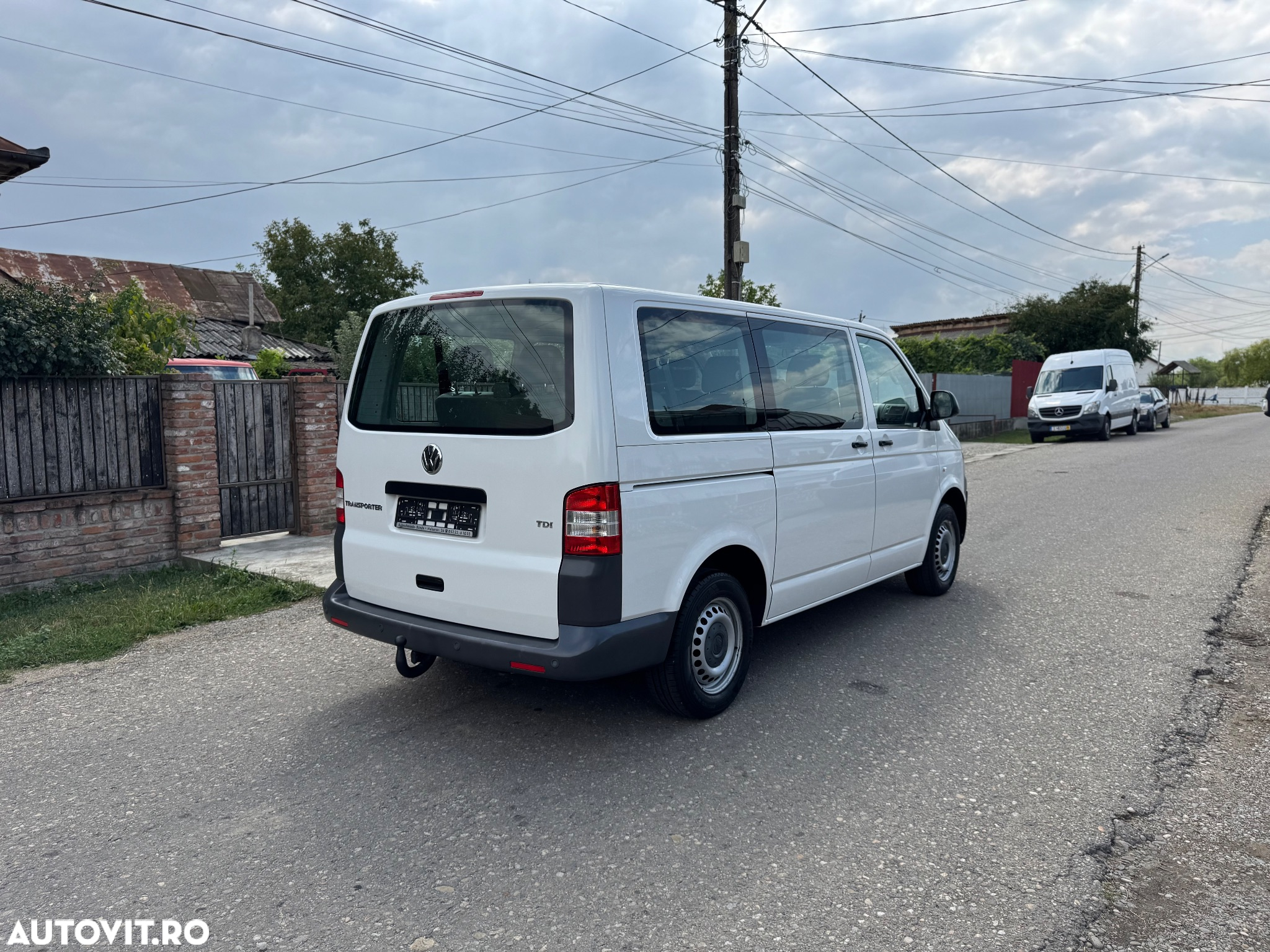 Volkswagen Transporter - 4