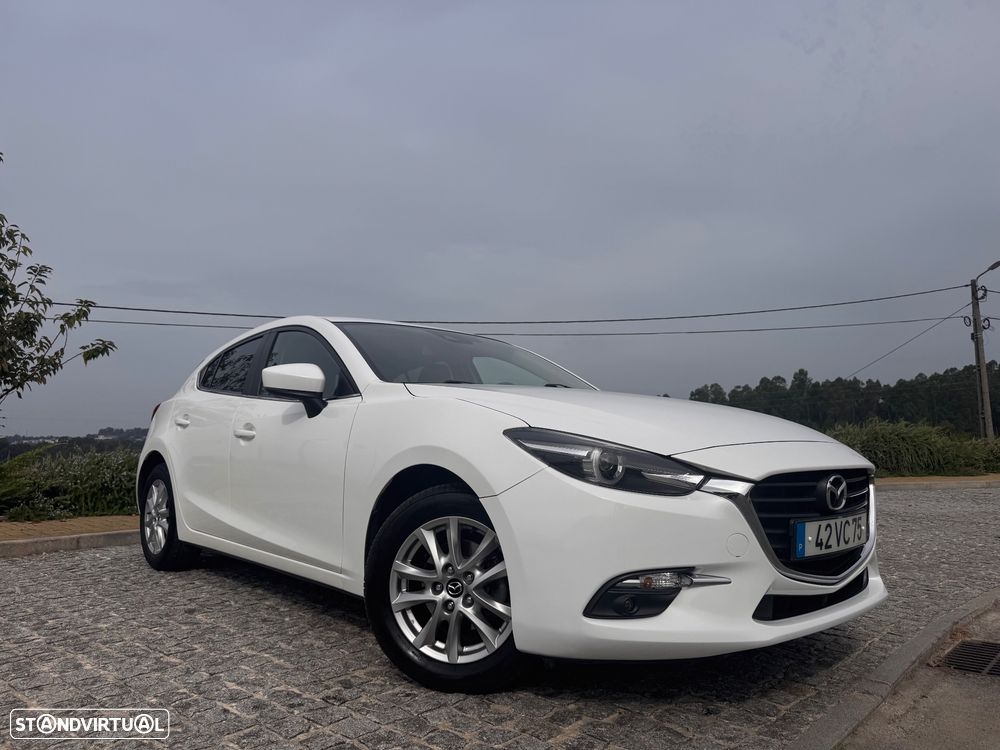 Mazda 3 Hatchback 1.5 Sky-G Evolve HS Navi - 2