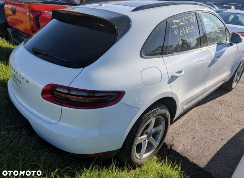 Porsche Macan S - 8